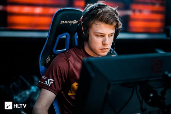 传闻： BIG 正在与 jame 进行谈判