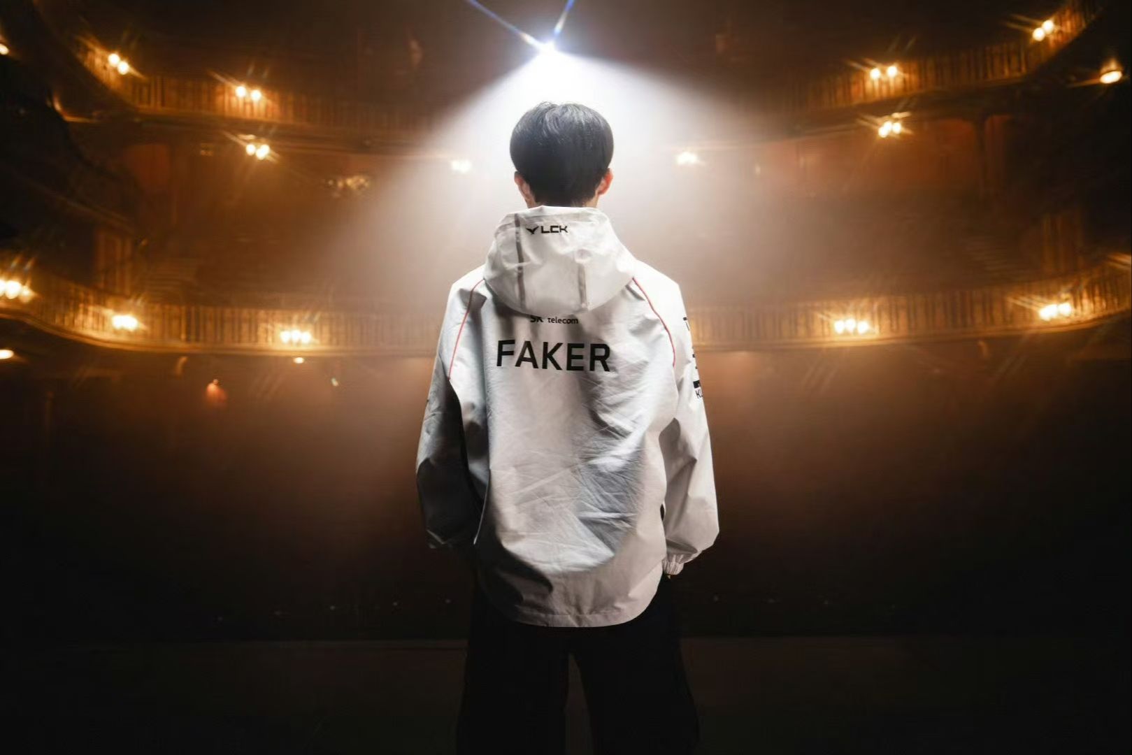 奖牌收割者 s1mple荣膺BLAST秋决MVP奖牌